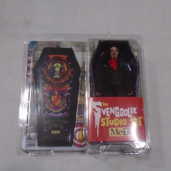 SVENGOOLIE STUDIO SET with COFFIN ACTION FIGURE MeTV Limited Edition Action - Picture 1 of 2